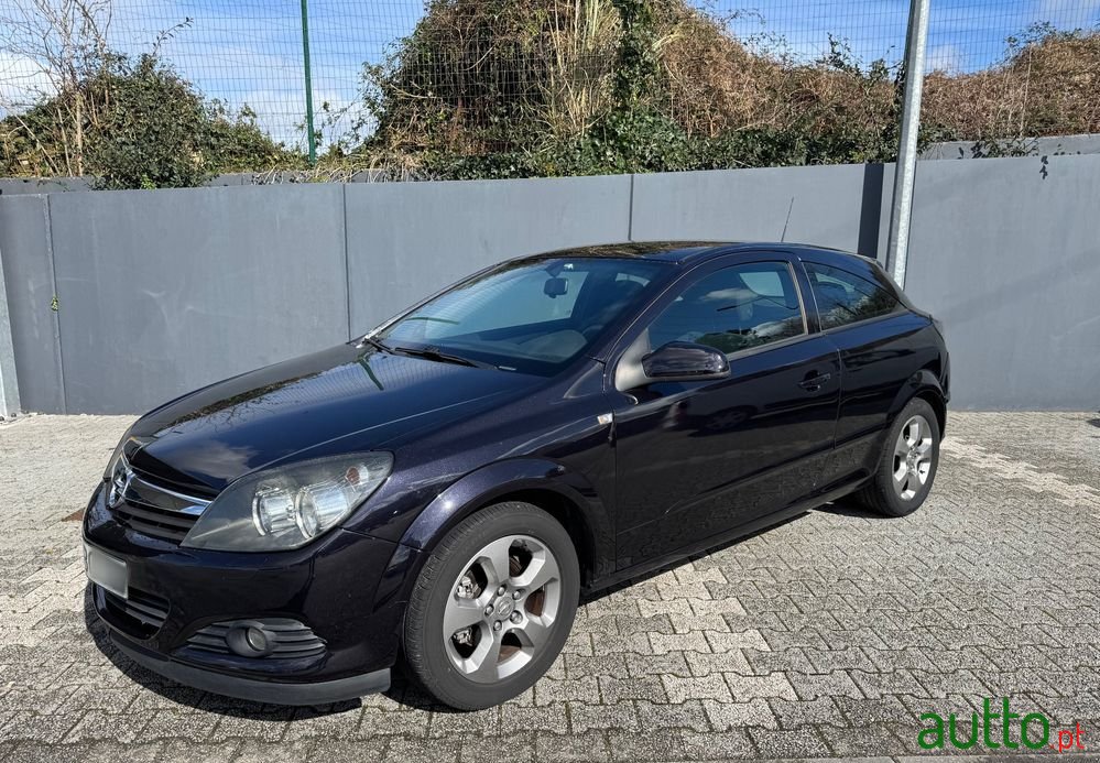 2006' Opel Astra Gtc 1.3 Cdti photo #1