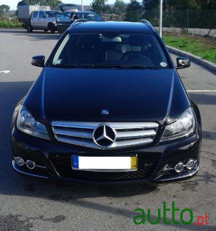 2012' Mercedes-Benz C-220 Avantgarde photo #1