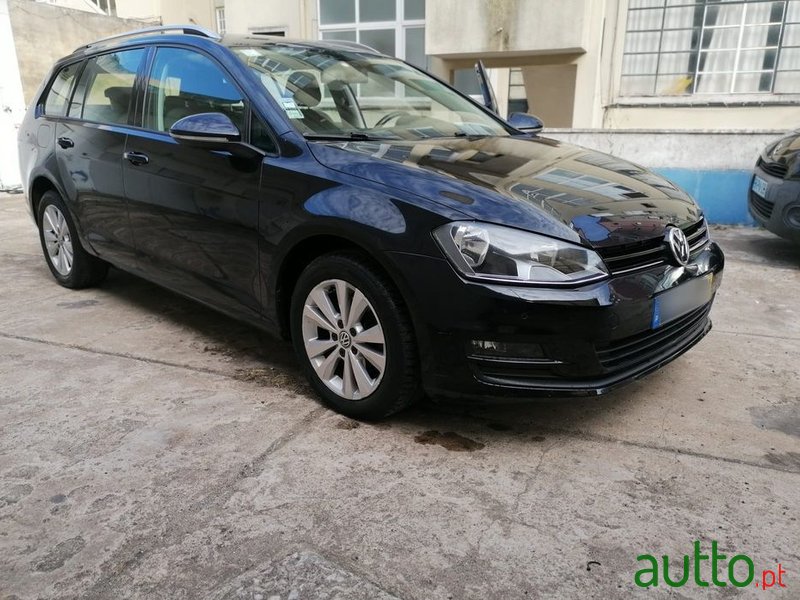 2014' Volkswagen Golf Variant photo #1