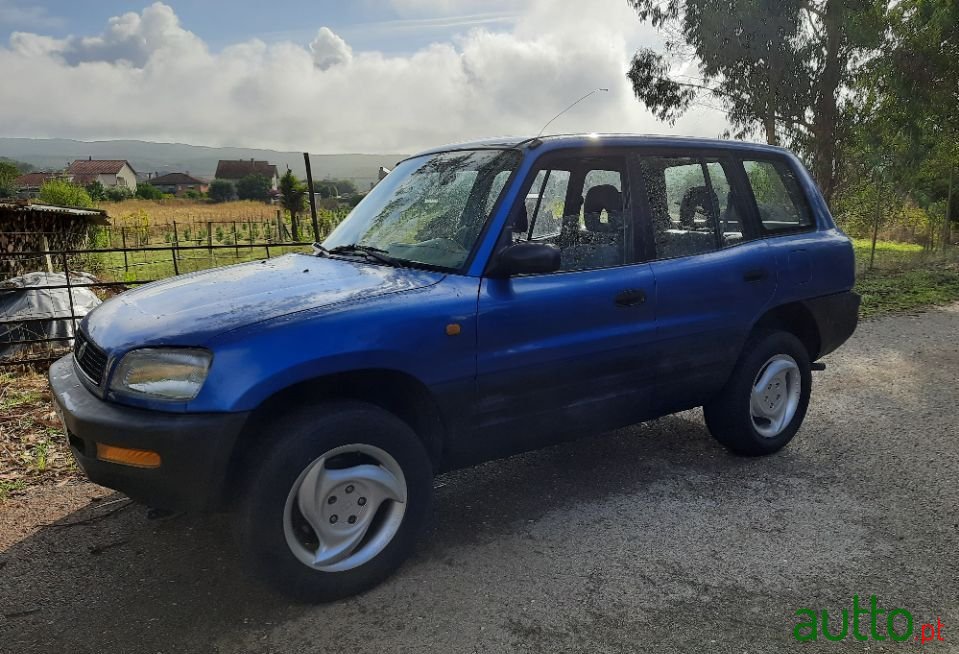 1996' Toyota RAV4 photo #3