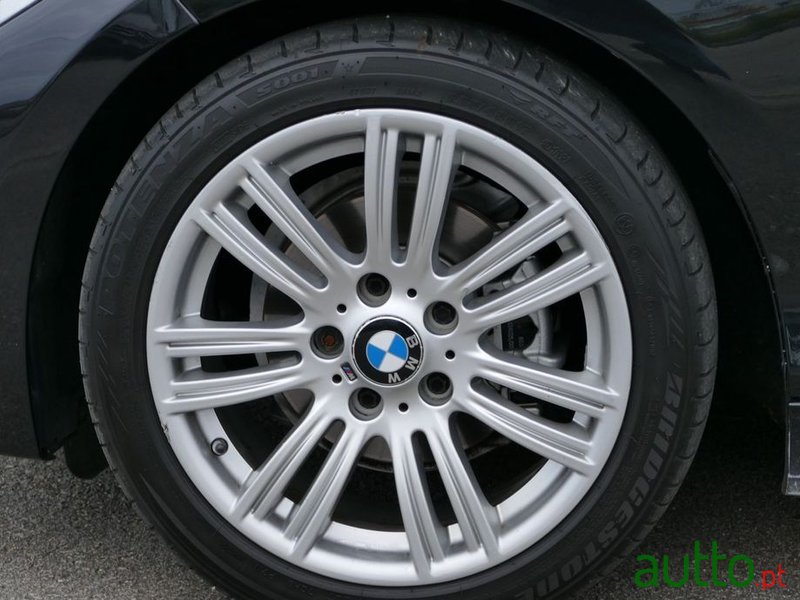 2017' BMW Série 1 D Pack M photo #6