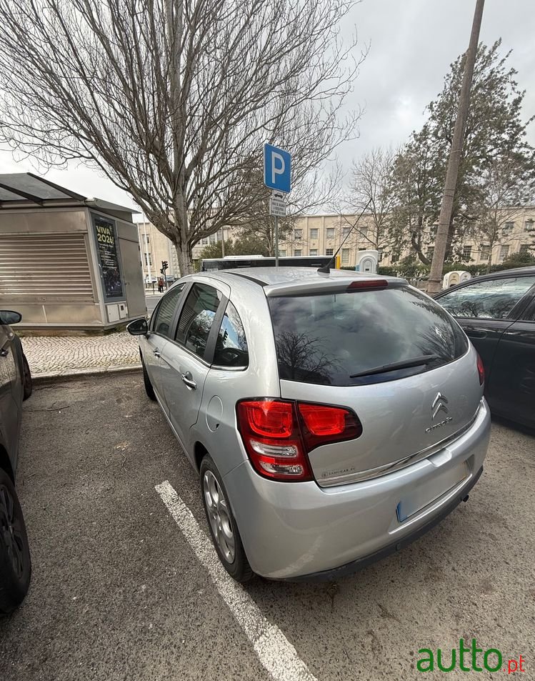 2011' Citroen C3 photo #4