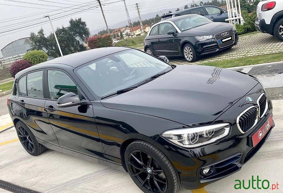 2017' BMW 120 photo #1