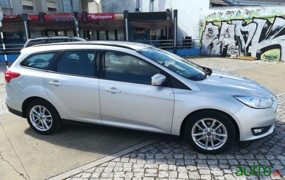 2016' Ford Focus Sw photo #1