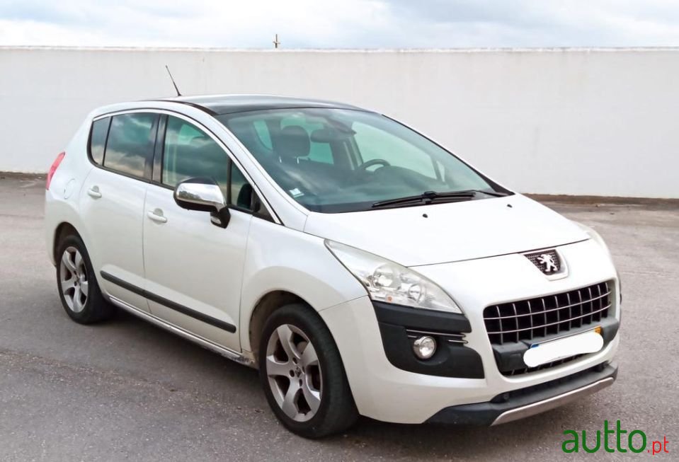 2013' Peugeot 3008 photo #1