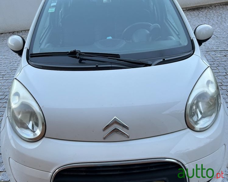 2010' Citroen C1 photo #3