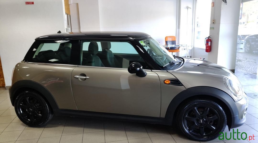 2011' MINI One 1.6D photo #4