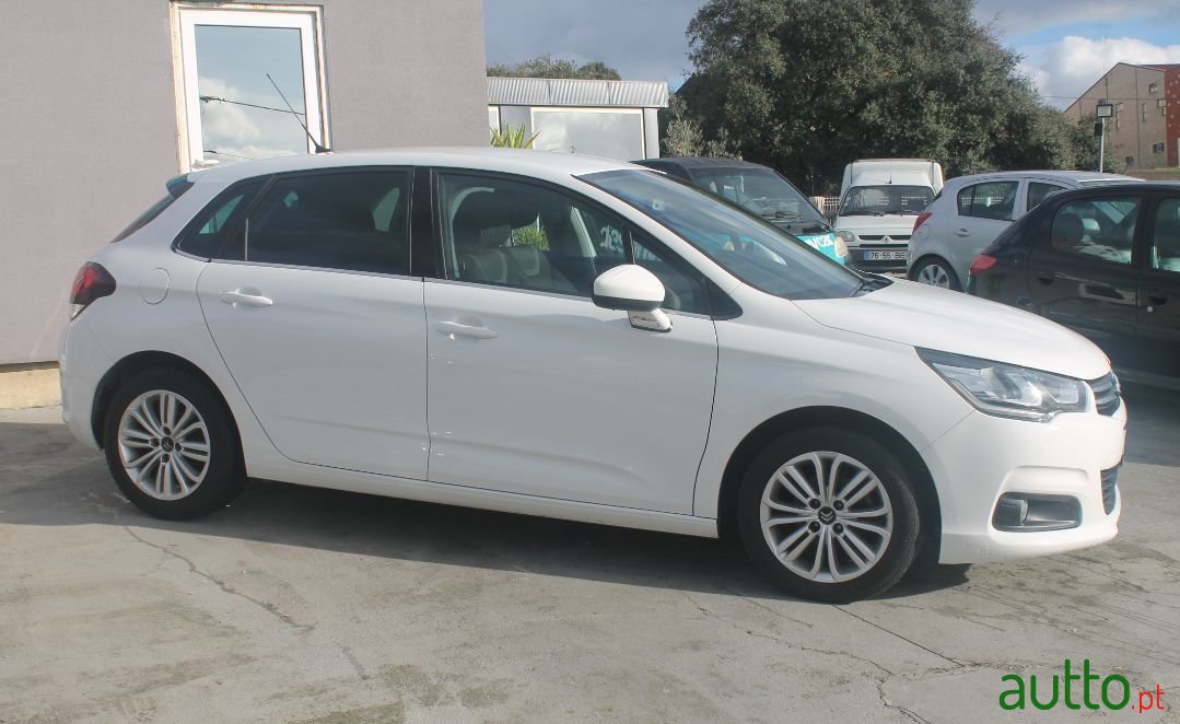 2016' Citroen C4 photo #4