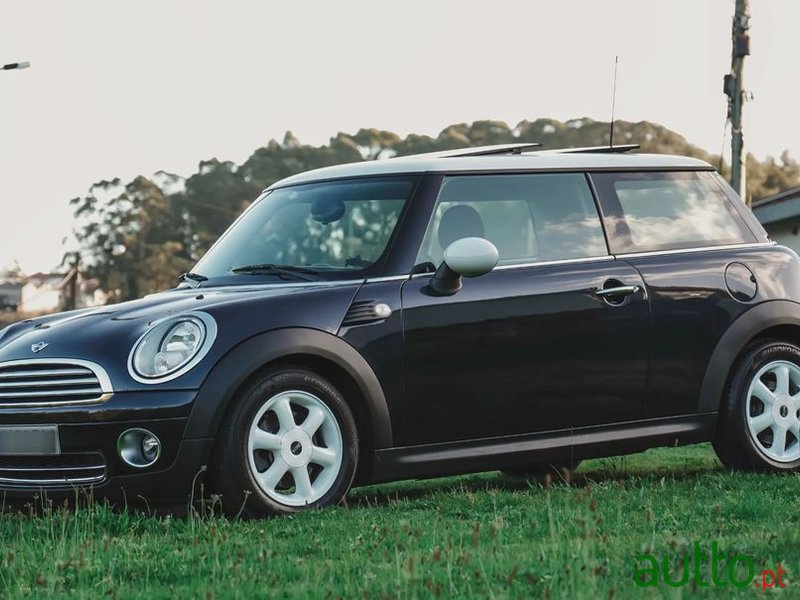 2008' MINI One 3 Portas photo #2