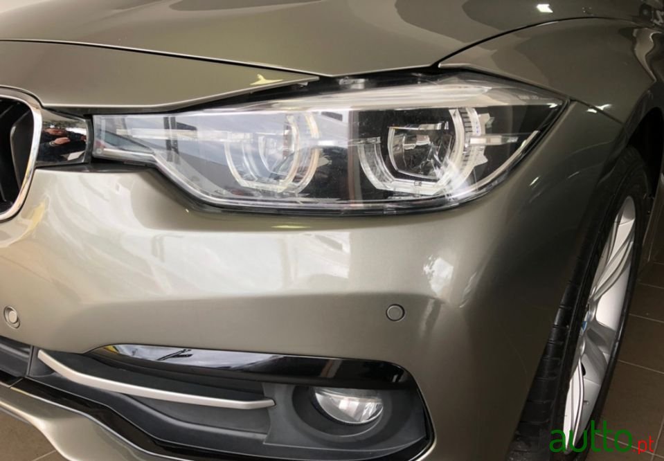 2018' BMW 318 photo #3