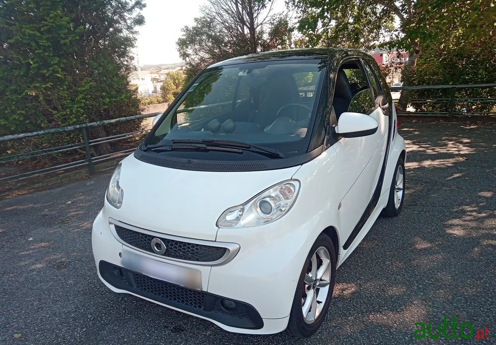 2012' Smart Fortwo 0.8 Cdi Pulse 54 photo #3