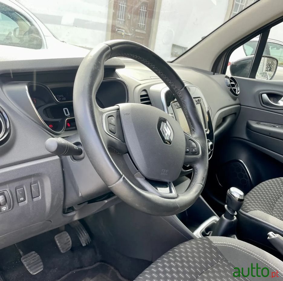 2019' Renault Captur 1.3 Tce Exclusive photo #6