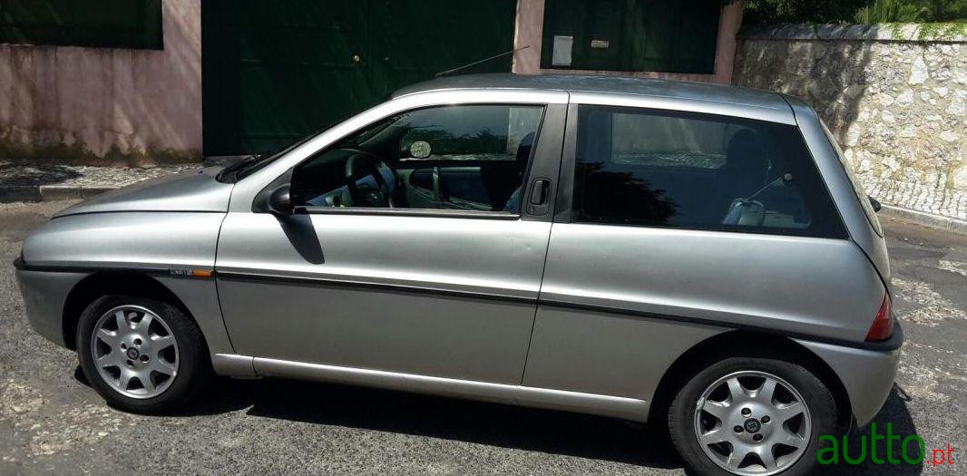 2000' Lancia Y photo #1