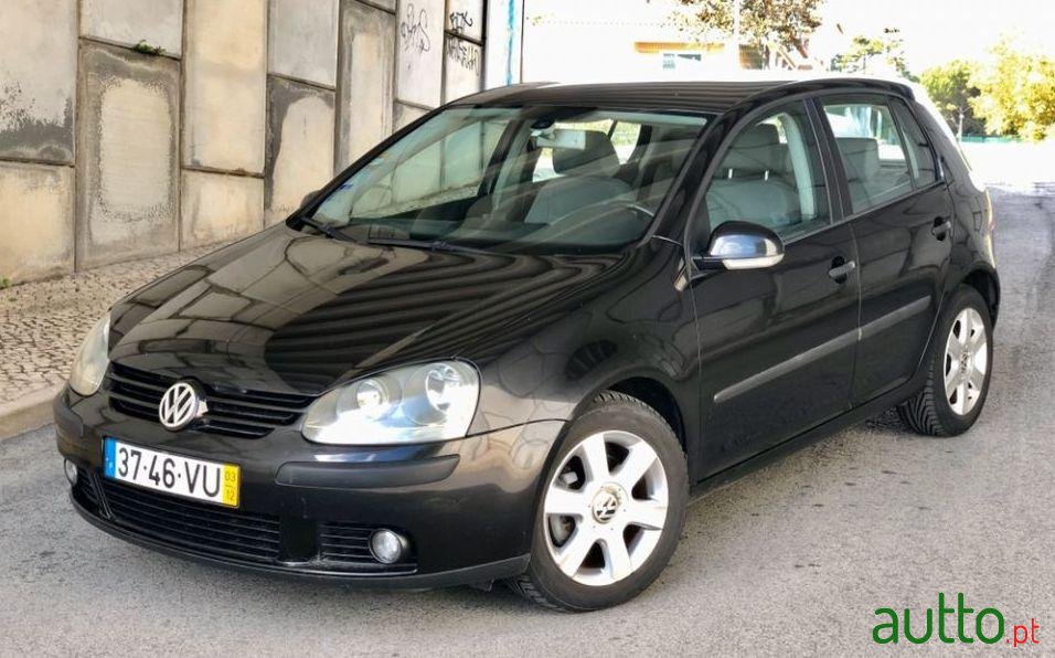 2003' Volkswagen Golf 1.4 photo #4