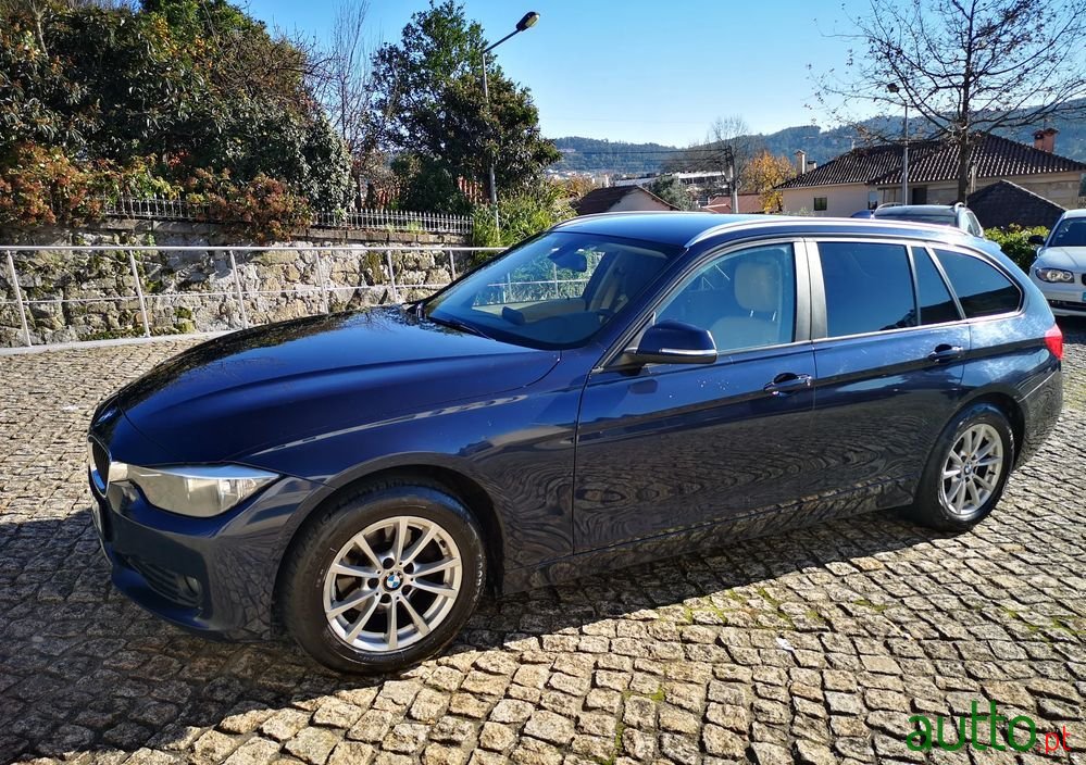 2013' BMW Série 3 D Touring photo #1