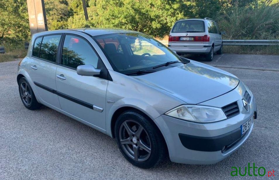 2004' Renault Megane photo #3