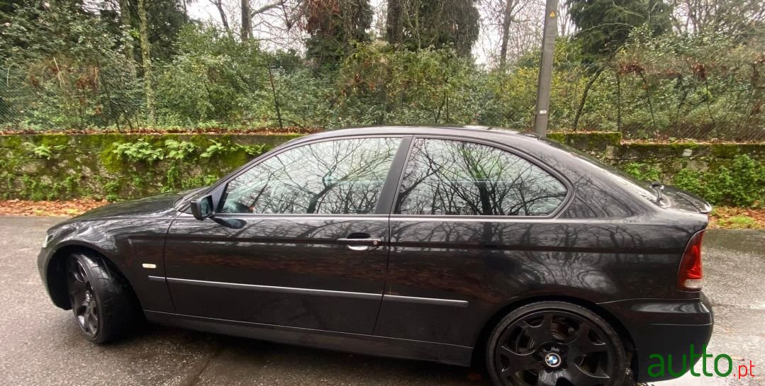 2003' BMW 320 photo #5