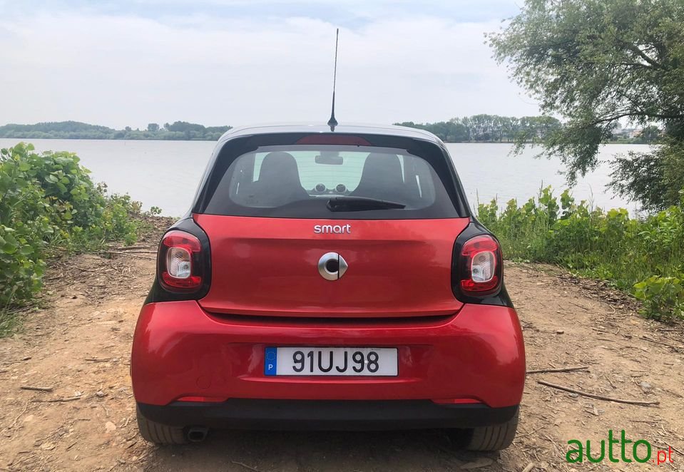 2015' Smart Forfour photo #4