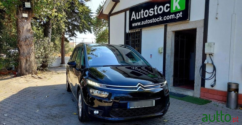 2015' Citroen C4 Grand Picasso photo #1