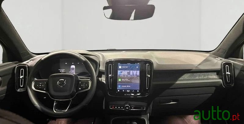 2024' Volvo C40 photo #5