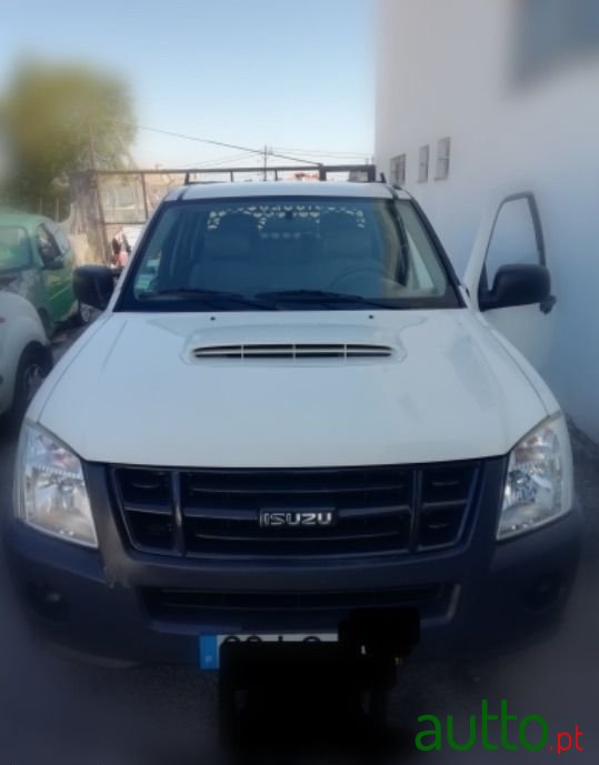 2011' Isuzu D-Max photo #1