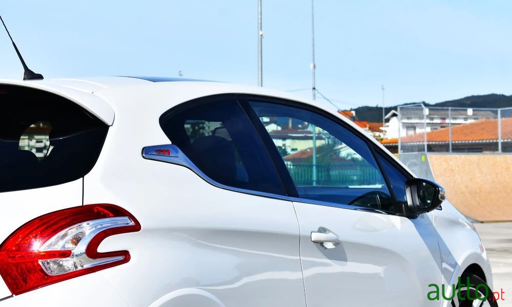 2014' Peugeot 208 1.6 E-Thp Gti photo #5