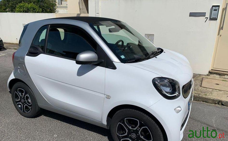 2017' Smart Fortwo photo #3