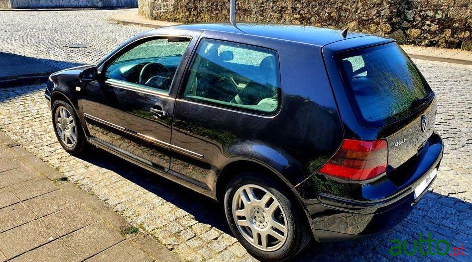 2000' Volkswagen Golf photo #4