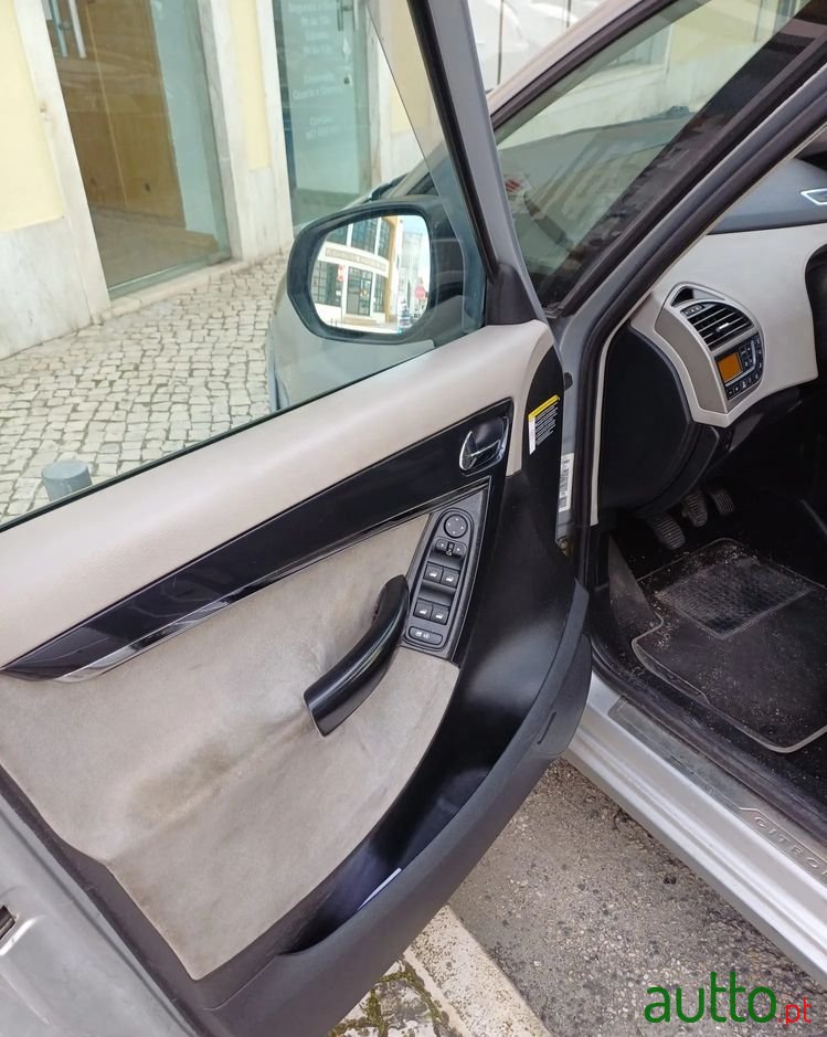 2008' Citroen C4 Grand Picasso photo #5