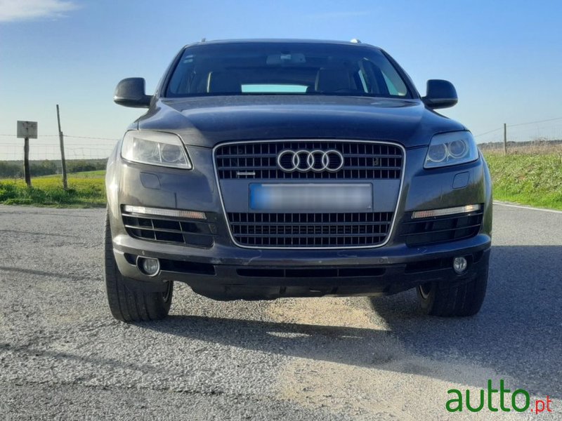 2007' Audi Q7 photo #3