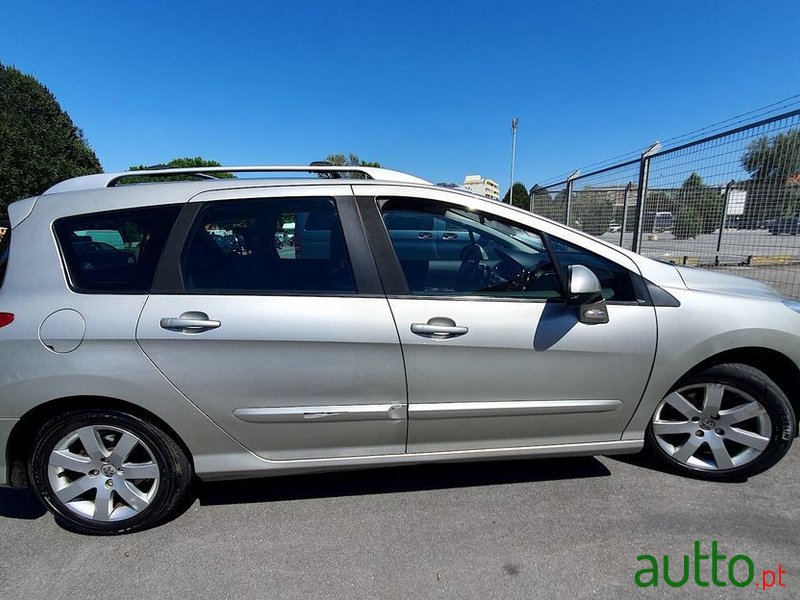 2009' Peugeot 308 Sw photo #5