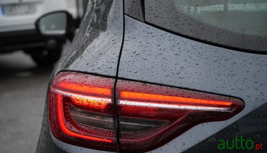 2022' Renault Clio photo #6