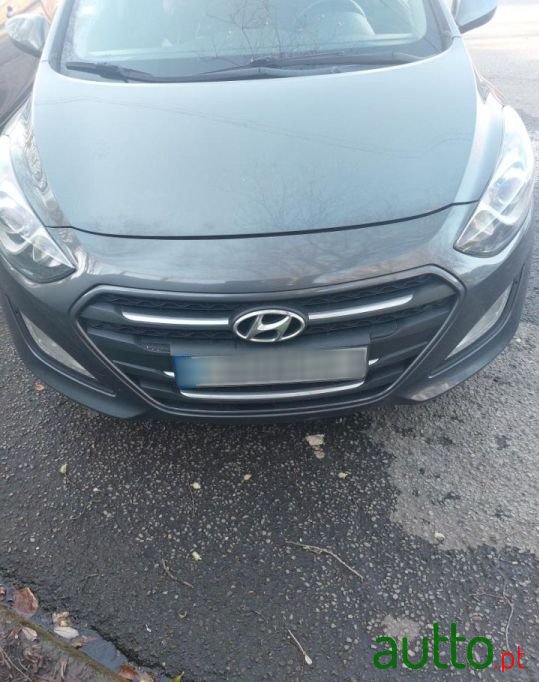 2015' Hyundai i30 Cw photo #1