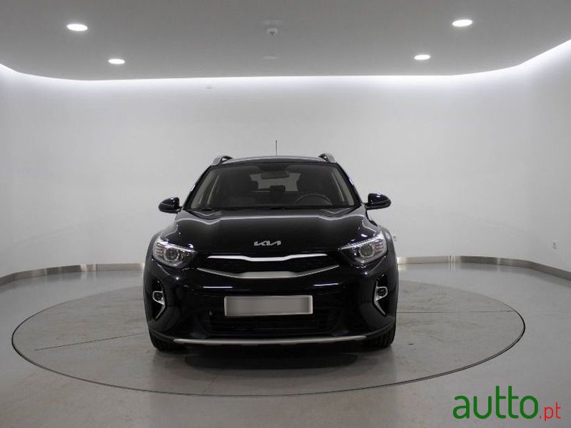 2024' Kia Stonic 1.2 Dynamic photo #2
