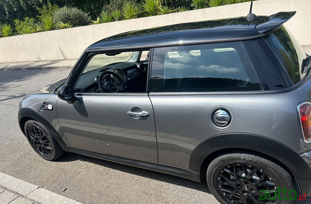 2008' MINI Cooper S 3 Portas photo #4
