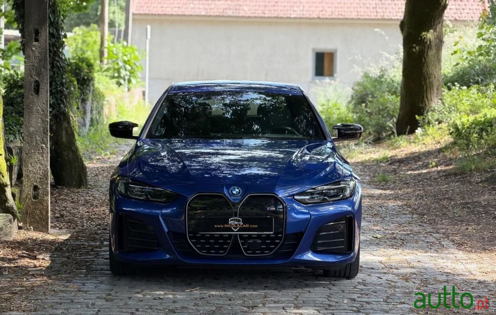 2022' BMW Série I M50 photo #3
