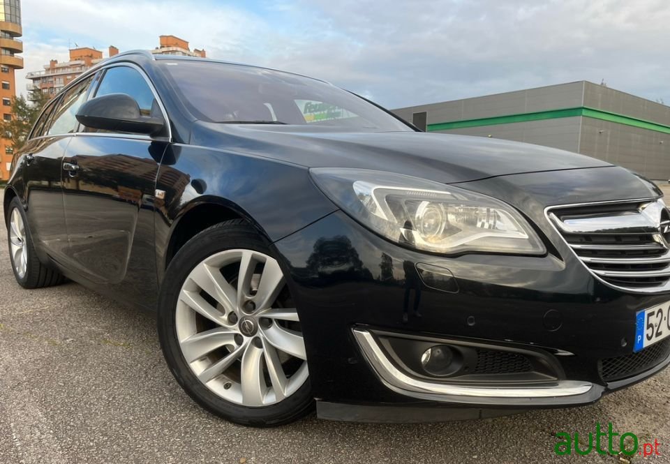 2014' Opel Insignia Sports Tourer photo #1