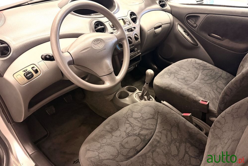 2003' Toyota Yaris 1.0 Sol Abs+Cd photo #4