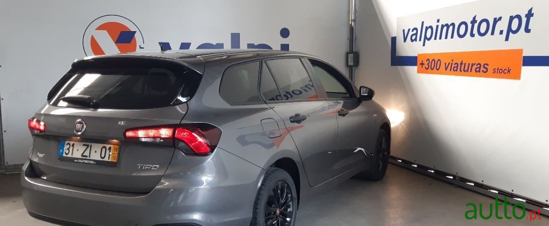 2019' Fiat Tipo Station Wagon photo #2