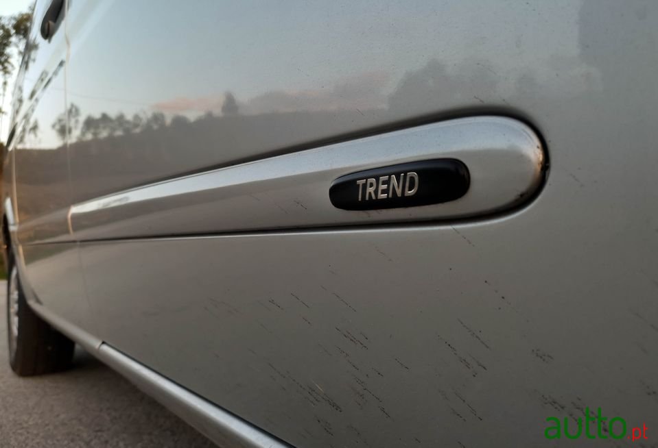 2007' Mercedes-Benz Viano photo #6