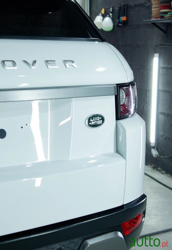 2015' Land Rover Range Rover Evoque 2.2 Ed4 Dynamic photo #6