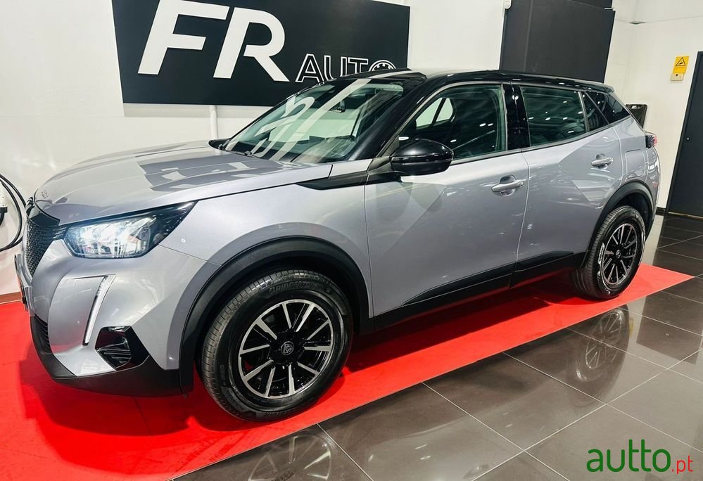 2021' Peugeot 2008 photo #6