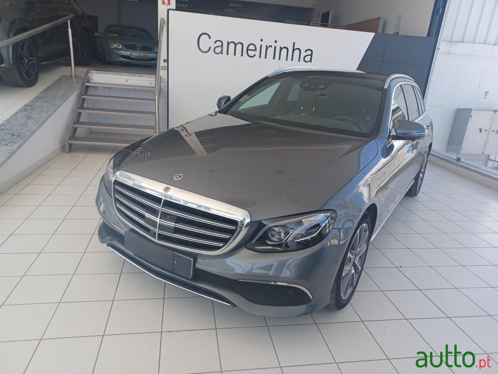 2019' Mercedes-Benz E-300 photo #4