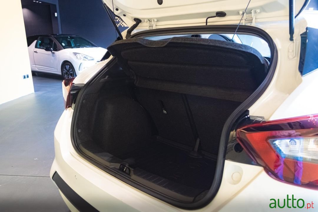 2019' Nissan Micra photo #5