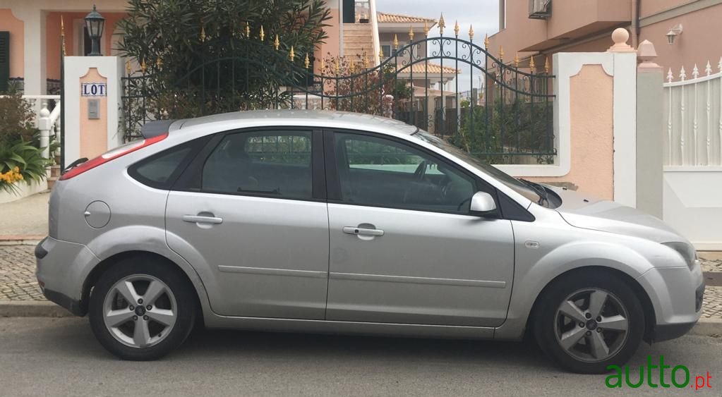 2006' Ford Focus photo #1