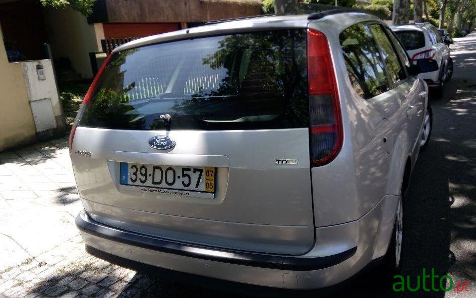 2007' Ford Focus Sw photo #4