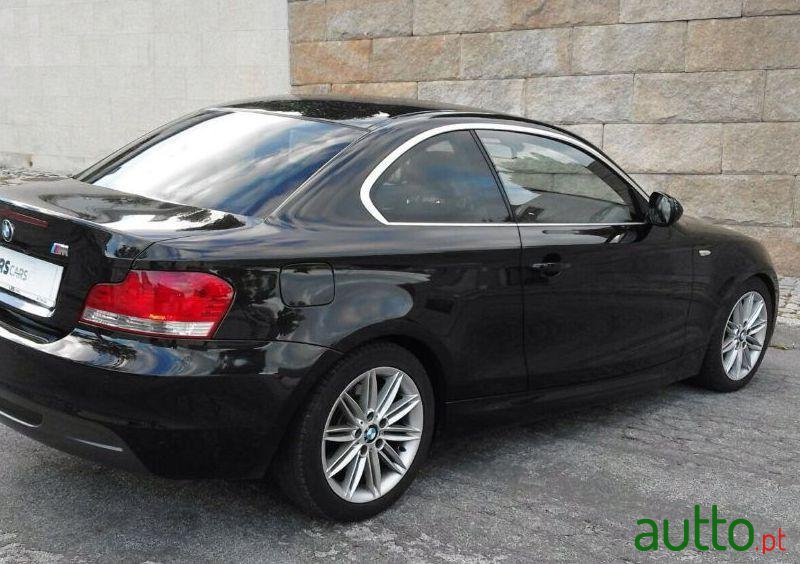 2010' BMW 118 Coupe Pack M photo #1