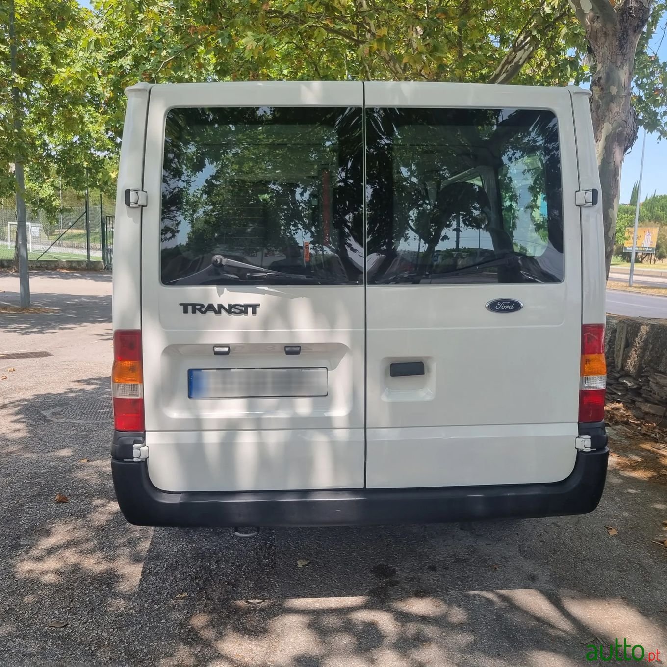 2001' Ford Transit photo #4