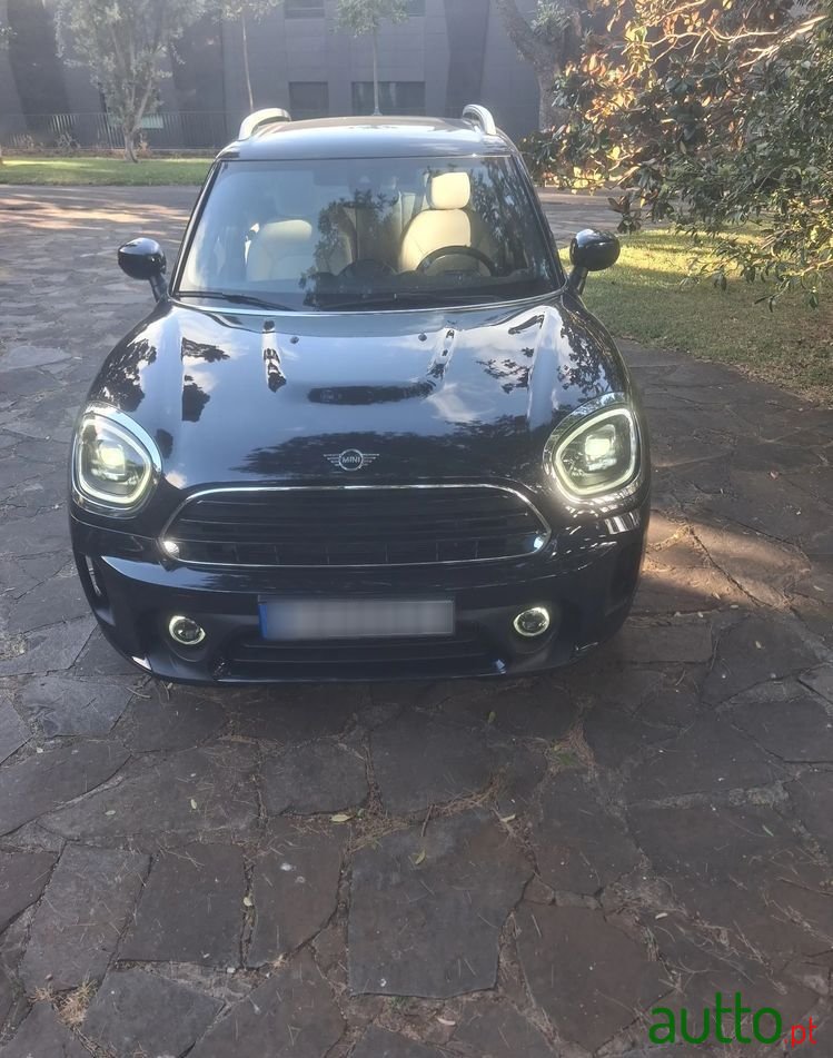 2022' MINI Countryman Cooper Auto photo #2