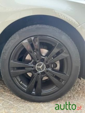 2017' Mercedes-Benz A-180 photo #4